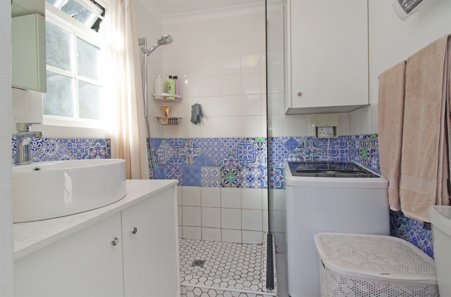 To Let 1 Bedroom Property for Rent in Capri Western Cape